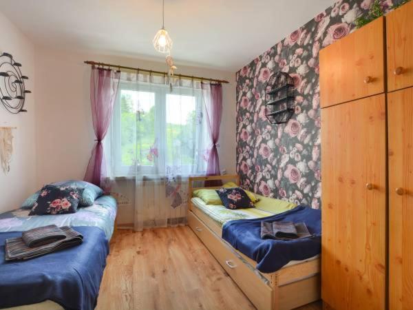 Apartament Wrzos Bieszczady Czarna  Exteriör bild