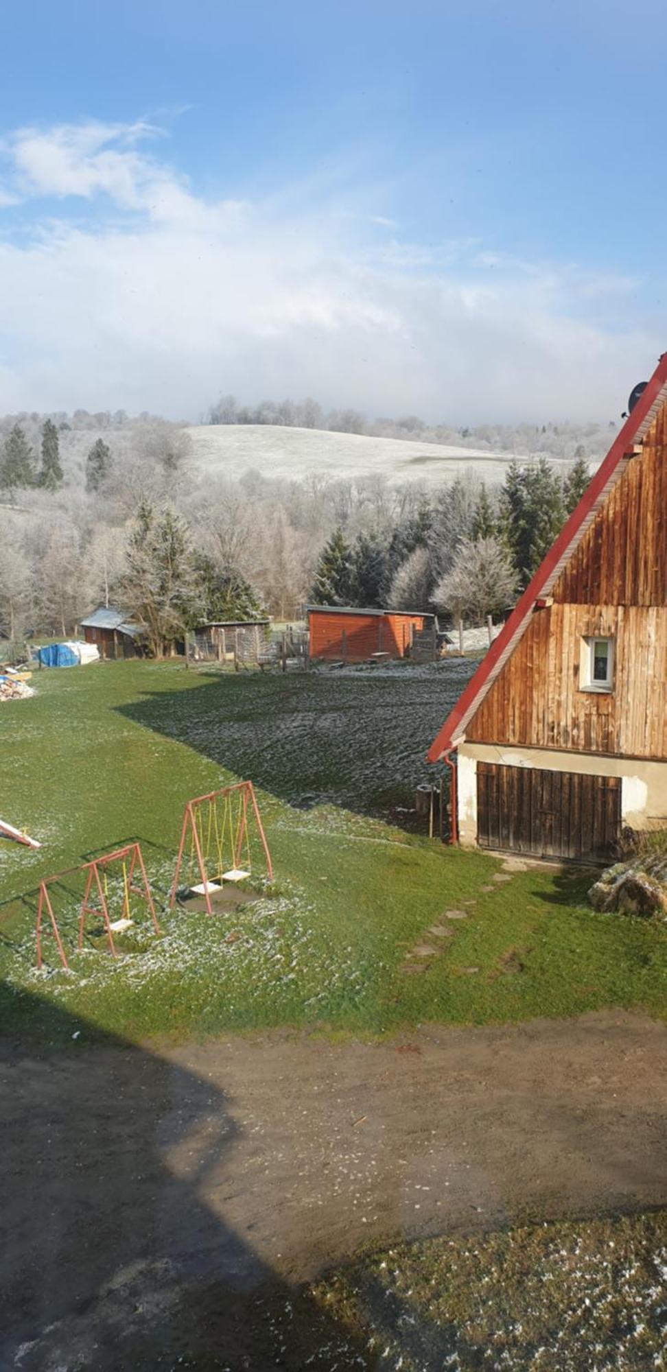 Apartament Wrzos Bieszczady Czarna  Exteriör bild